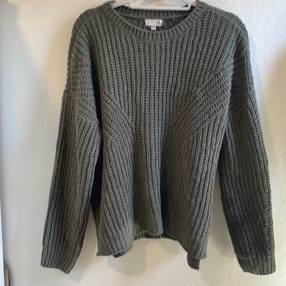 Olive green SOFT sweater